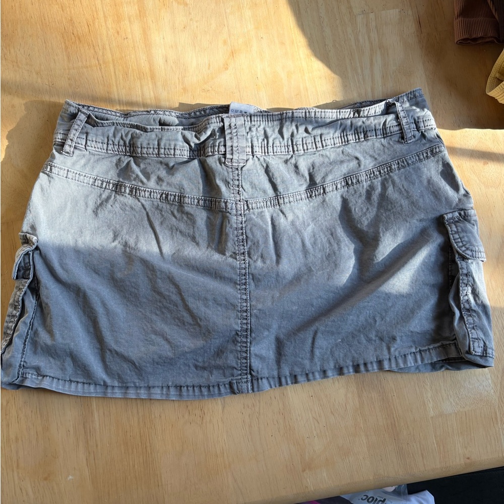 Garage Gray Cargo Mini Skirt – Size M | Utility Style